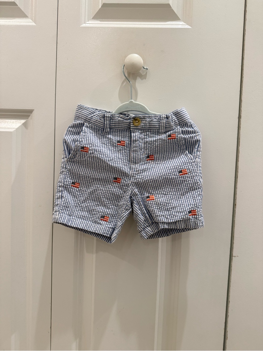 Janie and Jack Blue & White Striped Seersucker Shorts with Flag Accents 2t